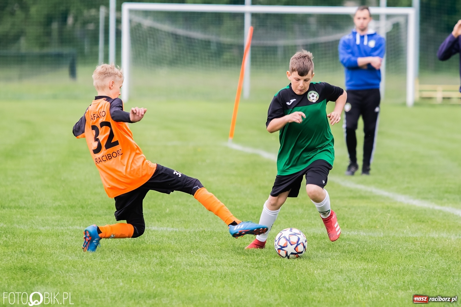 Zdjęcie w galerii na portalu naszraciborz.pl: Orliki Tworkowa górą przy Łąkowej [FOTO] wiadomości z regionu