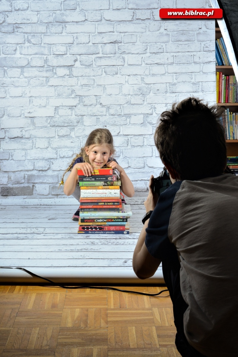 Zdjęcie w galerii na portalu naszraciborz.pl: Twórcze warsztaty w bibliotece na Ocicach wiadomości z regionu