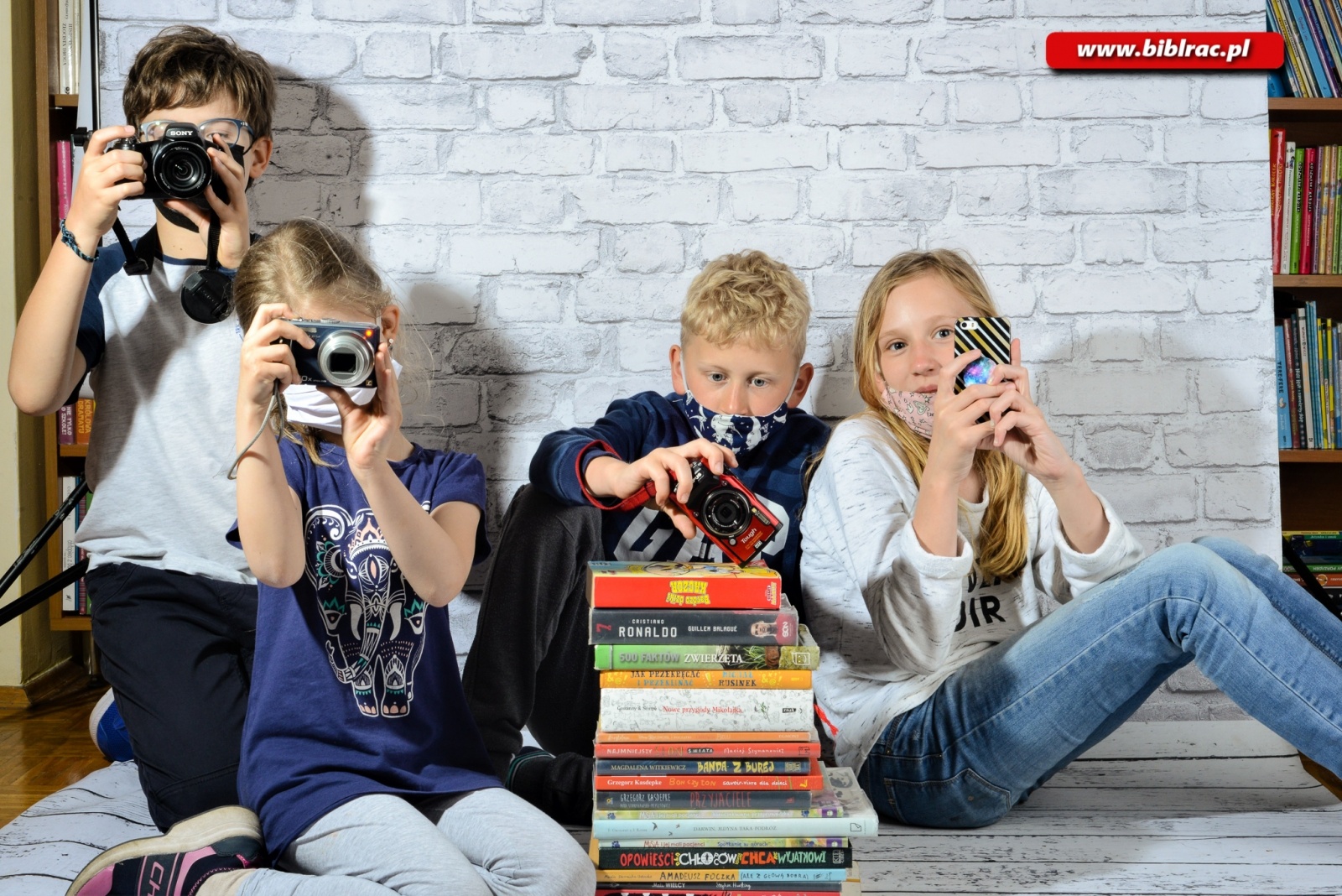 Zdjęcie w galerii na portalu naszraciborz.pl: Twórcze warsztaty w bibliotece na Ocicach wiadomości z regionu