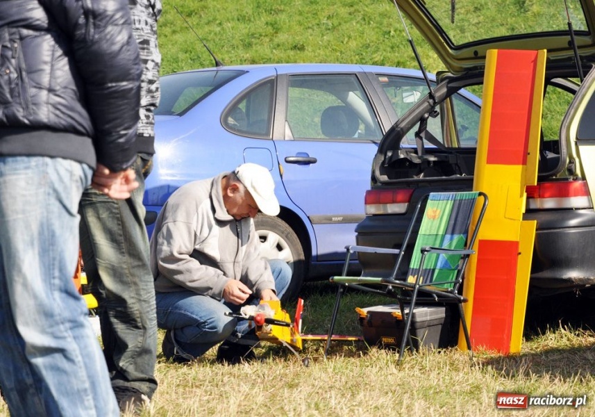 Zdjęcie w galerii na portalu naszraciborz.pl: Pogoda dopisała. Piękne pokazy wiadomości z regionu