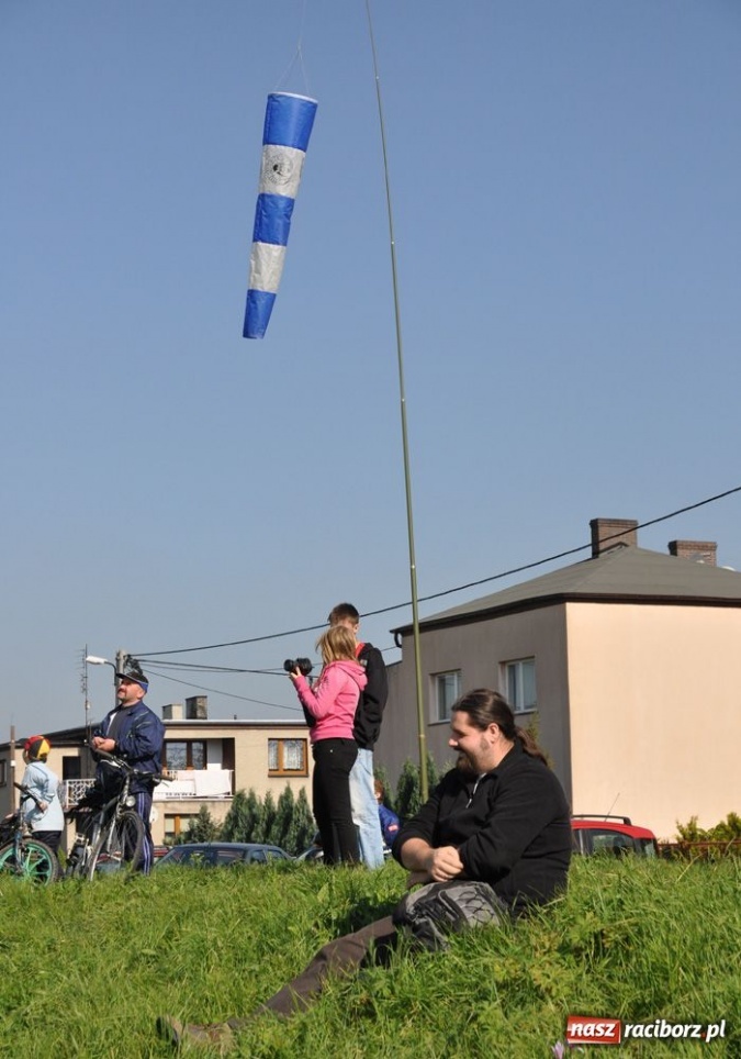 Zdjęcie w galerii na portalu naszraciborz.pl: Pogoda dopisała. Piękne pokazy wiadomości z regionu