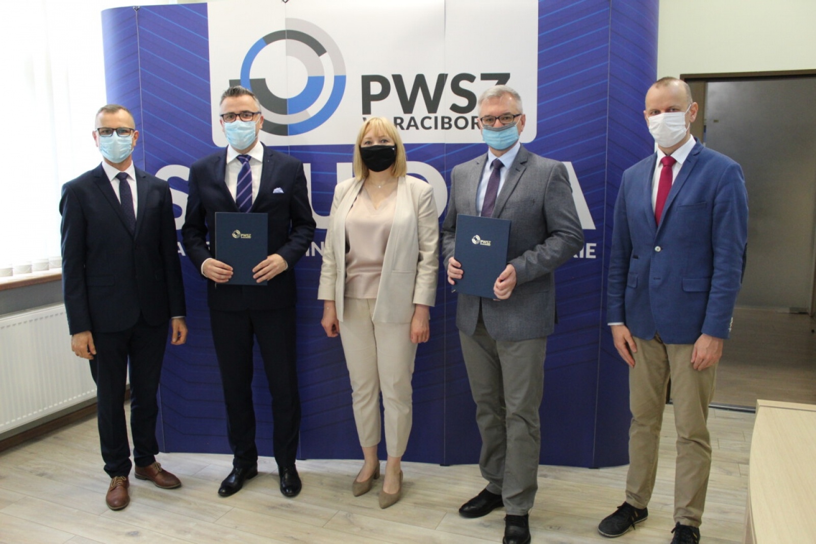 Zdjęcie w galerii na portalu naszraciborz.pl: PWSZ podpisała umowę o współpracy z raciborskim Ekonomikiem wiadomości z regionu