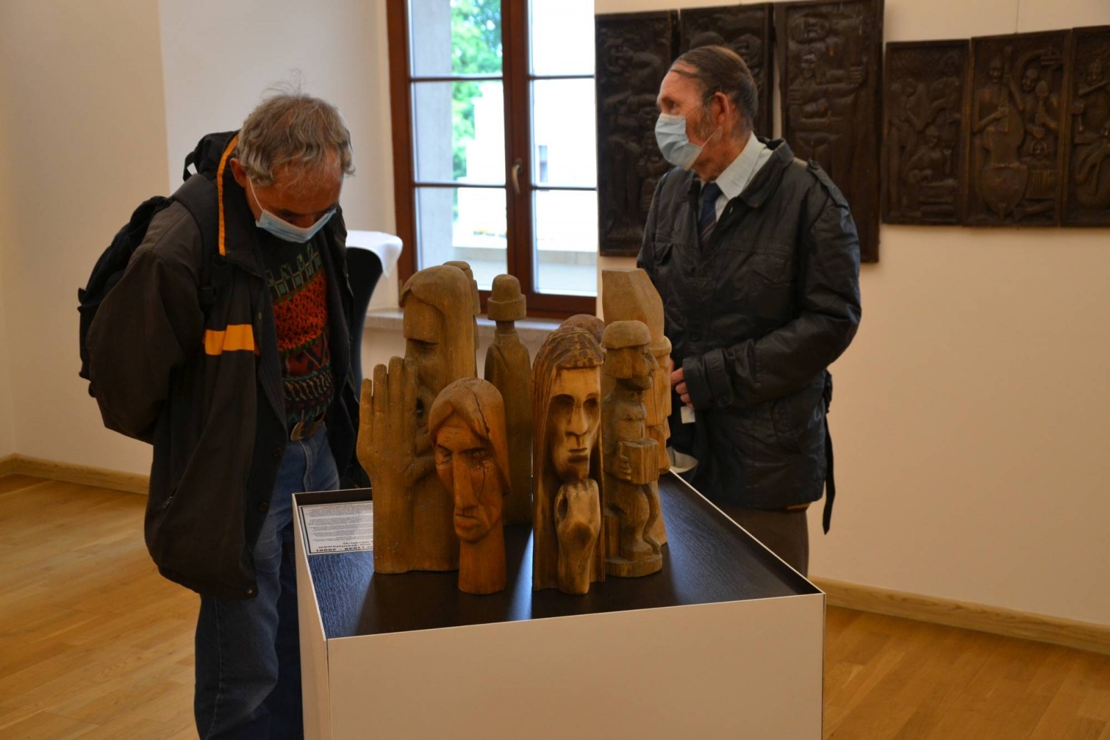Zdjęcie w galerii na portalu naszraciborz.pl: Malarstwo sztalugowe Wiesława Mazura. Finisaż wystawy na Zamku Piastowskim [FOTO] wiadomości z regionu
