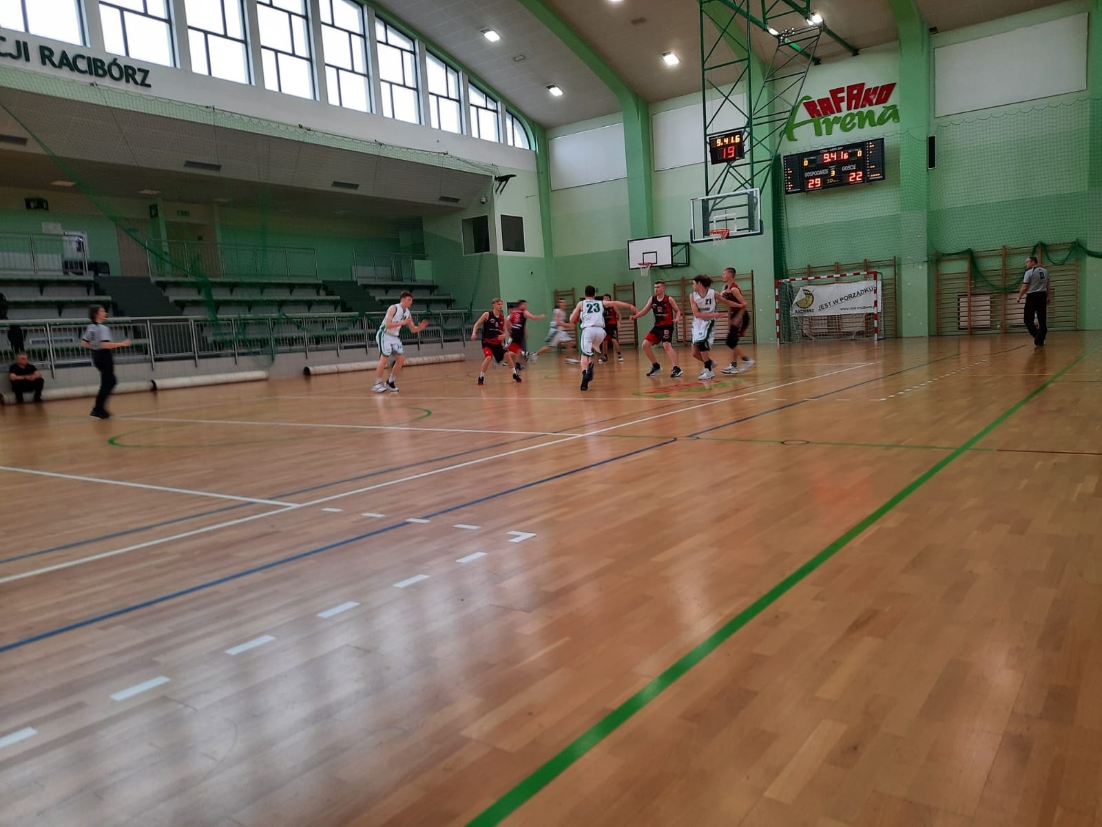 Zdjęcie w galerii na portalu naszraciborz.pl: Koszykarze MiniBasketball Racibórz znów nie do zatrzymania wiadomości z regionu