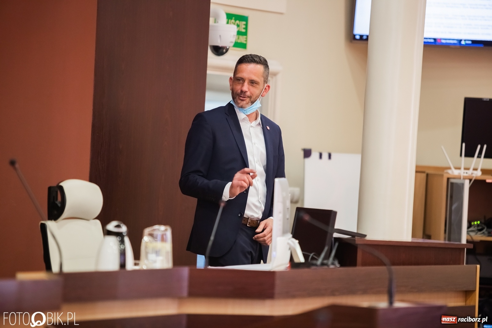 Zdjęcie w galerii na portalu naszraciborz.pl: Radni dyskutowali o przeznaczeniu 50 tys. zł na mural przy Zborowej wiadomości z regionu