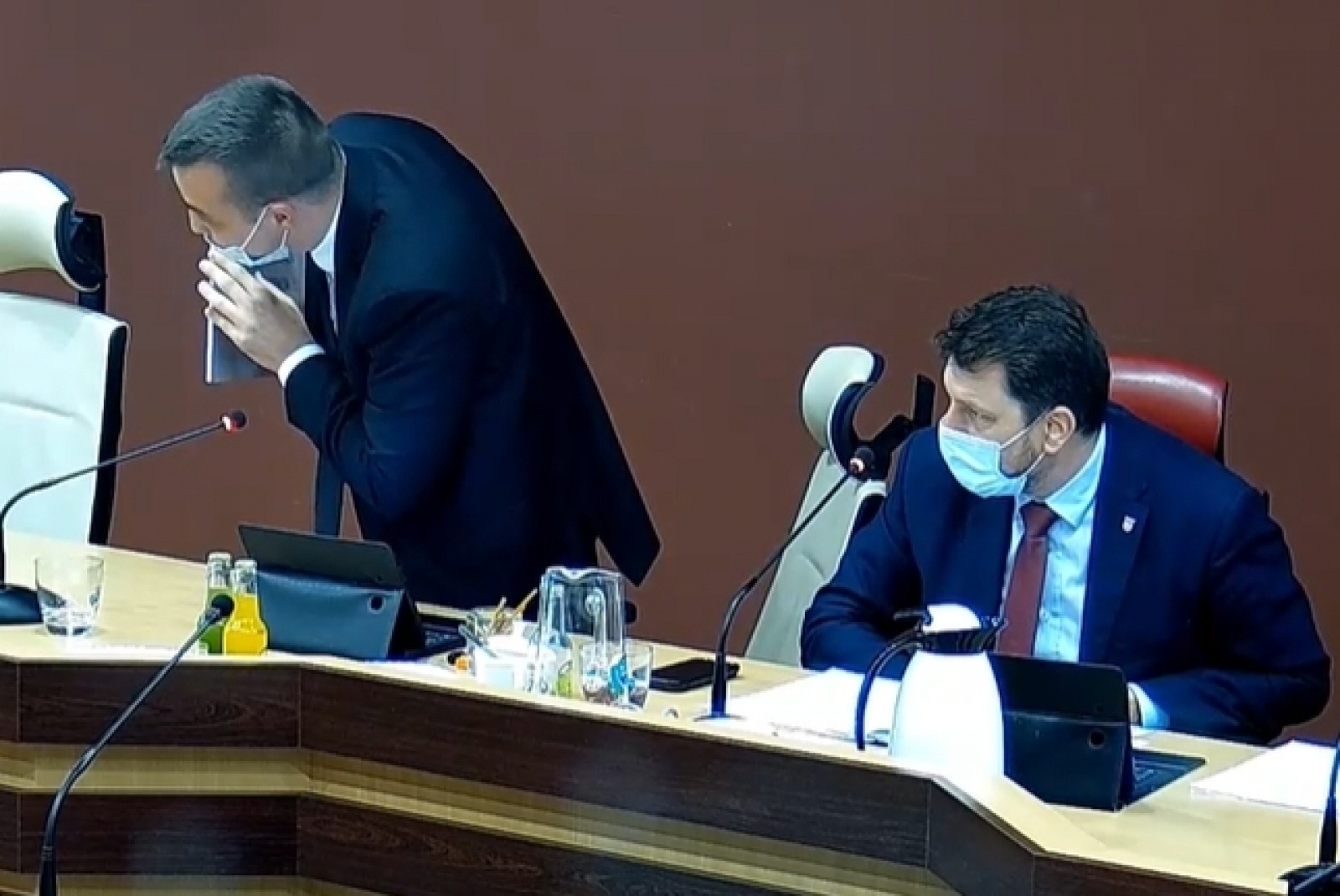 Zdjęcie w galerii na portalu naszraciborz.pl: Konflikt w Radzie Miasta. Radny Łęski mówi o przemocy fizycznej, radny Klima wzywa prezydenta do dymisji wiadomości z regionu