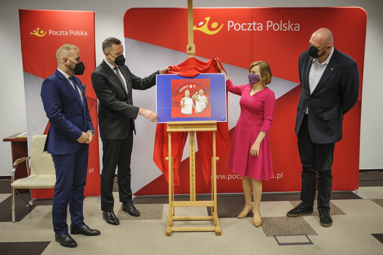 Zdjęcie w galerii na portalu naszraciborz.pl: Drużynowe Mistrzostwa Europy w Lekkoatletyce na nowym znaczku Poczty Polskiej wiadomości z regionu