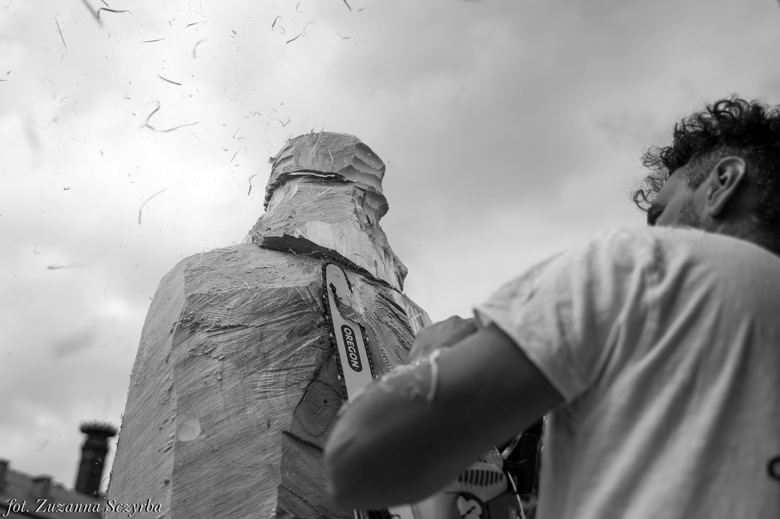Zdjęcie w galerii na portalu naszraciborz.pl: Studenci raciborskiej PWSZ wzięli udział w plenerze fotograficznym na zamku wiadomości z regionu