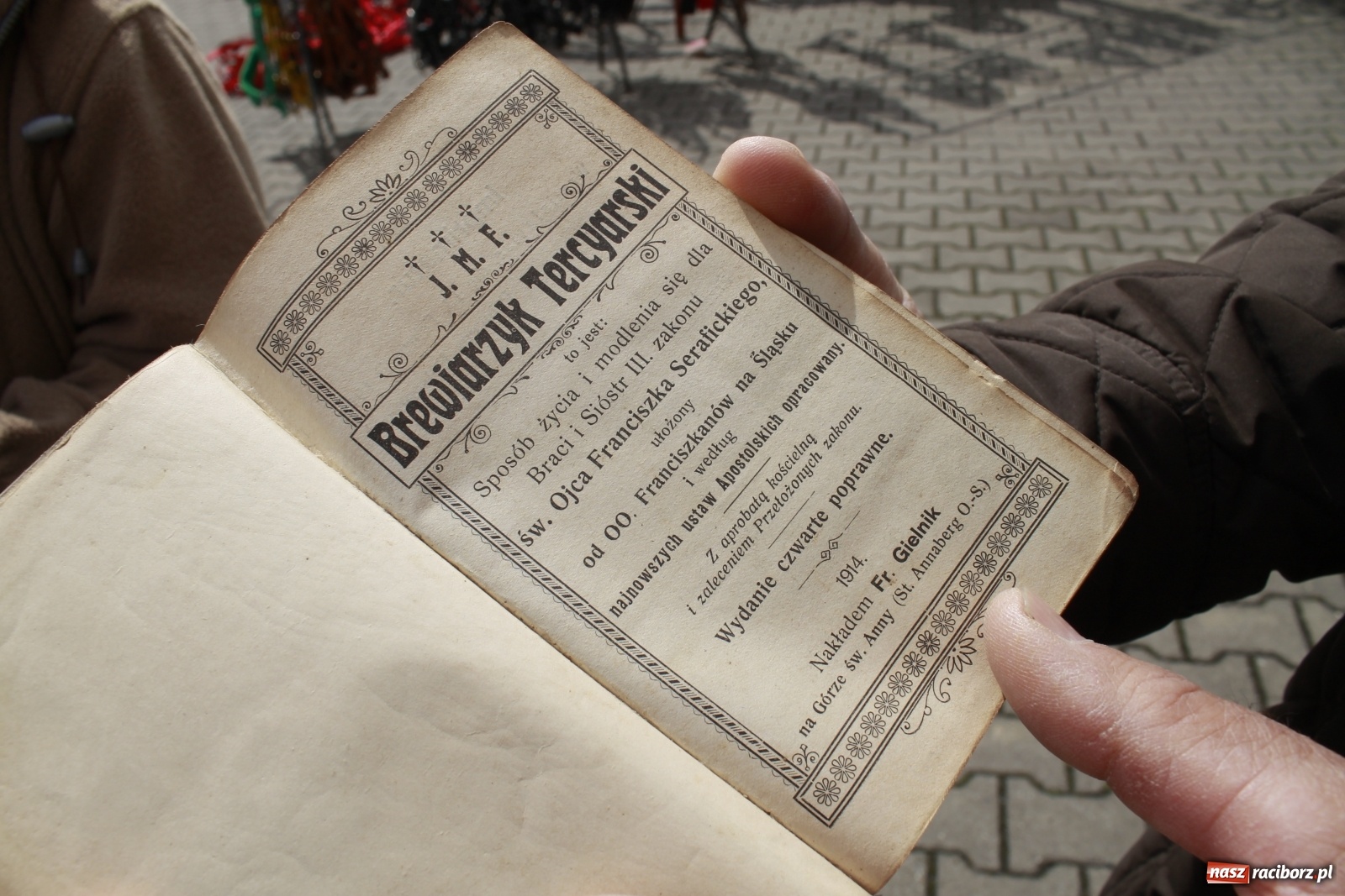 Zdjęcie w galerii na portalu naszraciborz.pl: Skarby i szpargały. Co można znaleźć na jarmarkach staroci? wiadomości z regionu