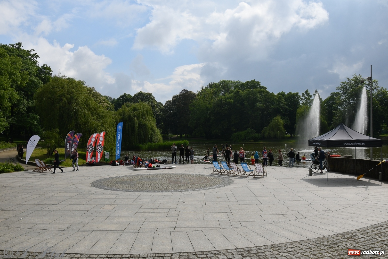 Zdjęcie w galerii na portalu naszraciborz.pl: Racibórz. Wielkie wiosłowanie w parku m. Roth wiadomości z regionu