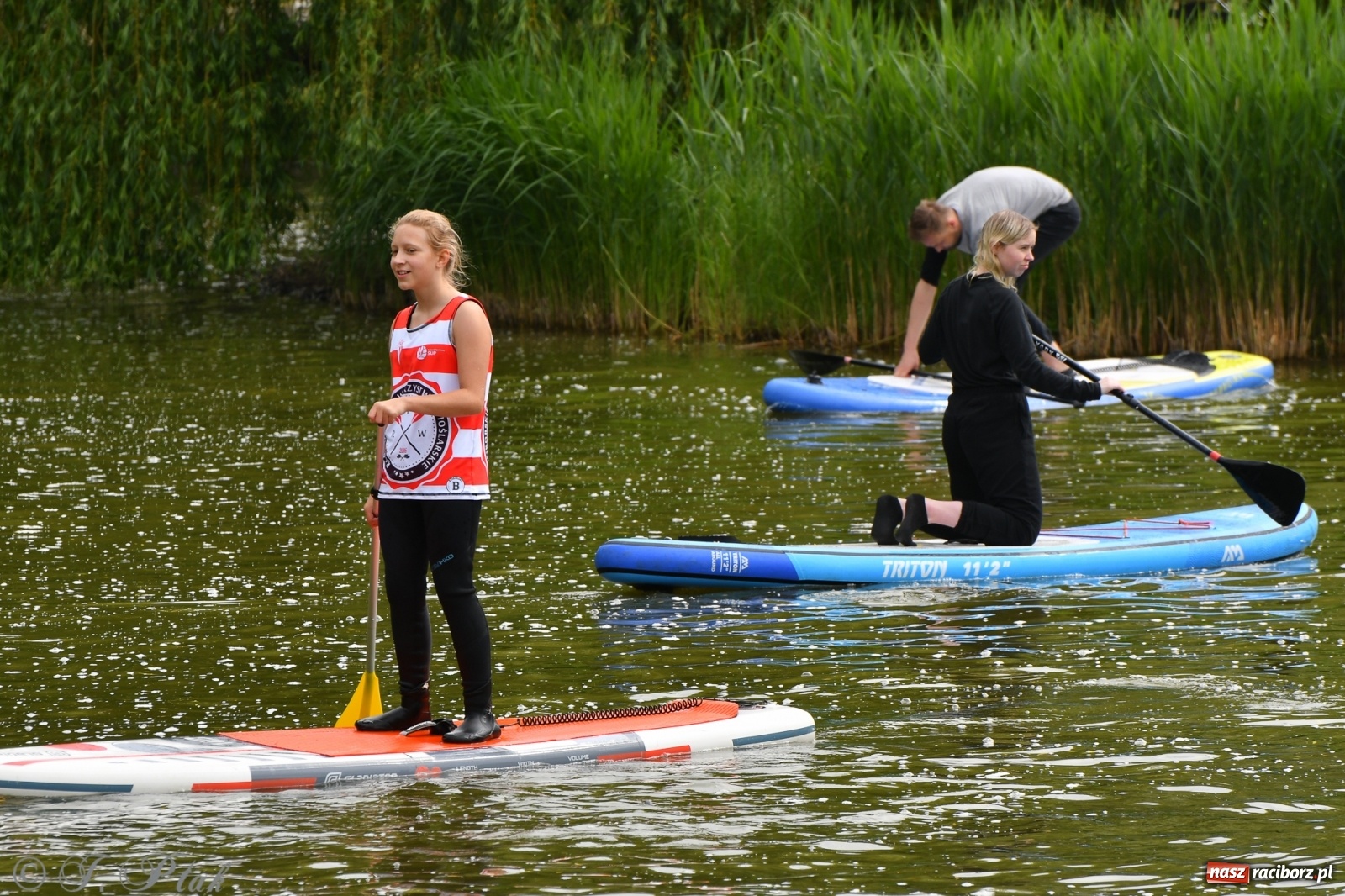 Zdjęcie w galerii na portalu naszraciborz.pl: Racibórz. Wielkie wiosłowanie w parku m. Roth wiadomości z regionu