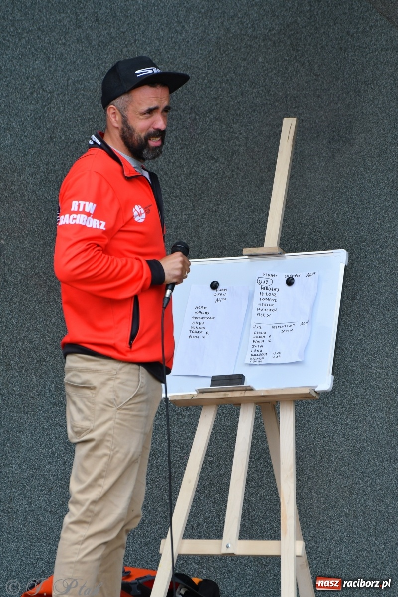 Zdjęcie w galerii na portalu naszraciborz.pl: Racibórz. Wielkie wiosłowanie w parku m. Roth wiadomości z regionu