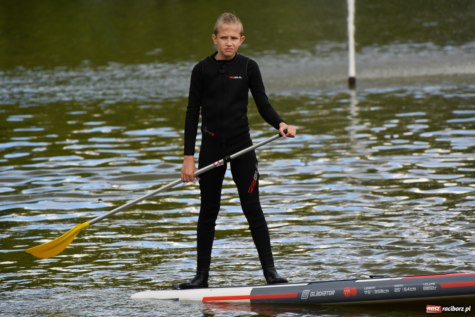 Zdjęcie w galerii na portalu naszraciborz.pl: Racibórz. Wielkie wiosłowanie w parku m. Roth wiadomości z regionu