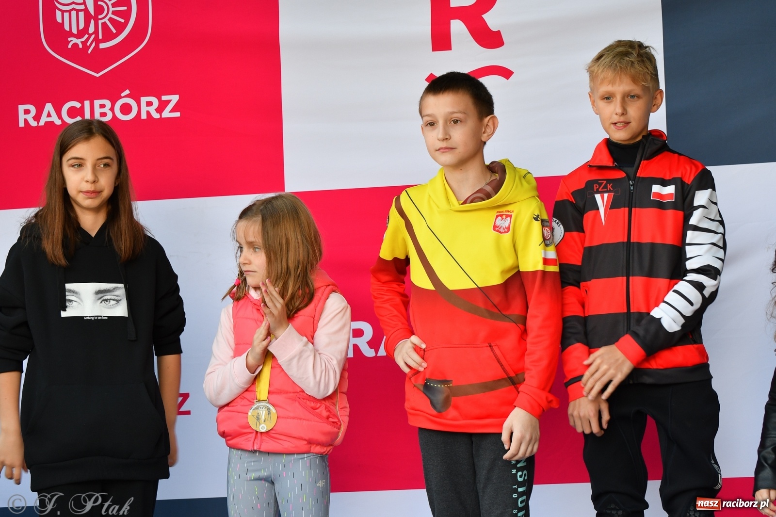 Zdjęcie w galerii na portalu naszraciborz.pl: Racibórz. Wielkie wiosłowanie w parku m. Roth wiadomości z regionu