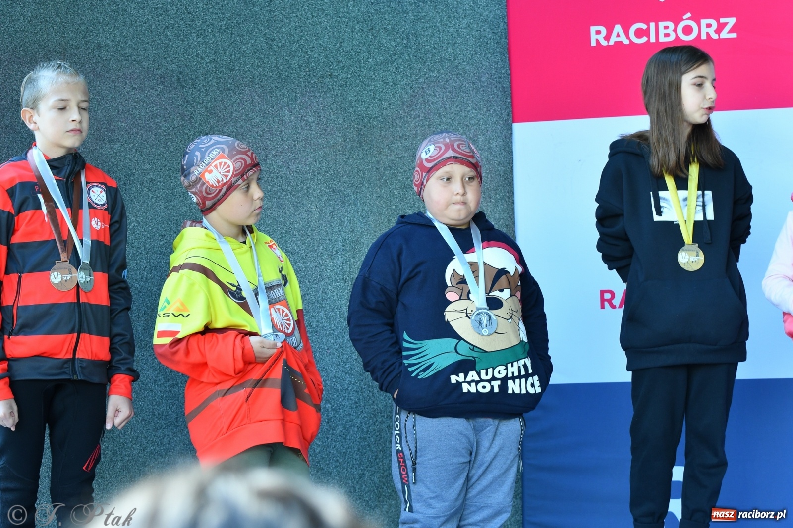 Zdjęcie w galerii na portalu naszraciborz.pl: Racibórz. Wielkie wiosłowanie w parku m. Roth wiadomości z regionu