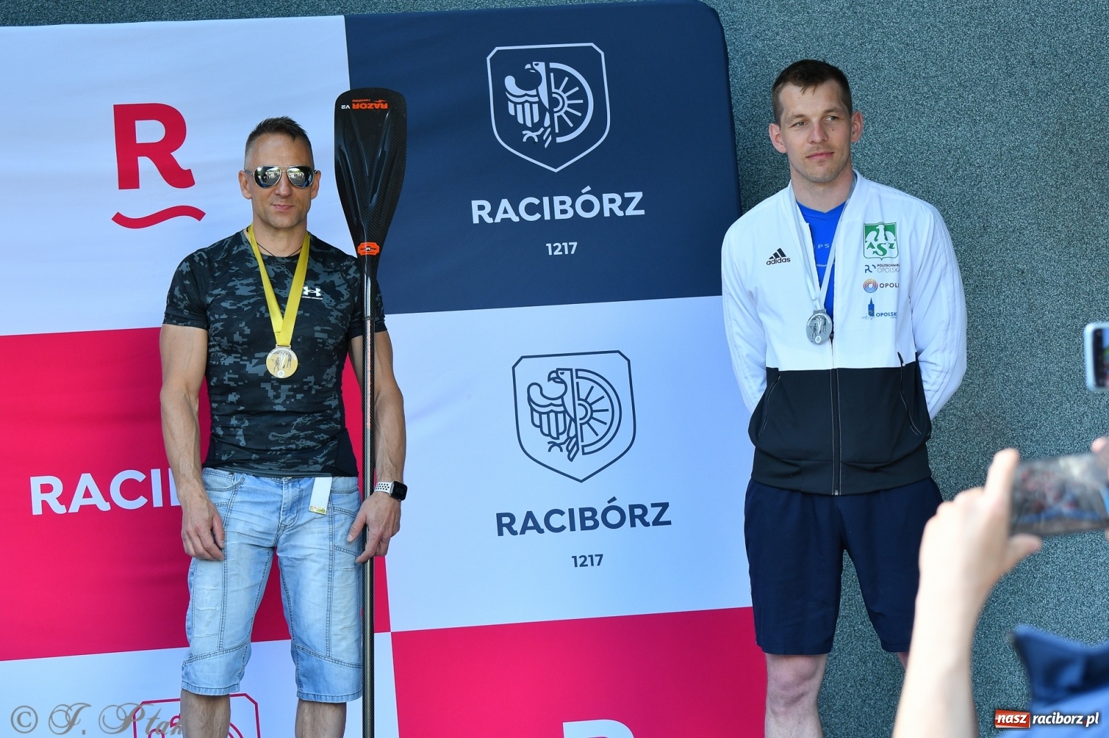 Zdjęcie w galerii na portalu naszraciborz.pl: Racibórz. Wielkie wiosłowanie w parku m. Roth wiadomości z regionu