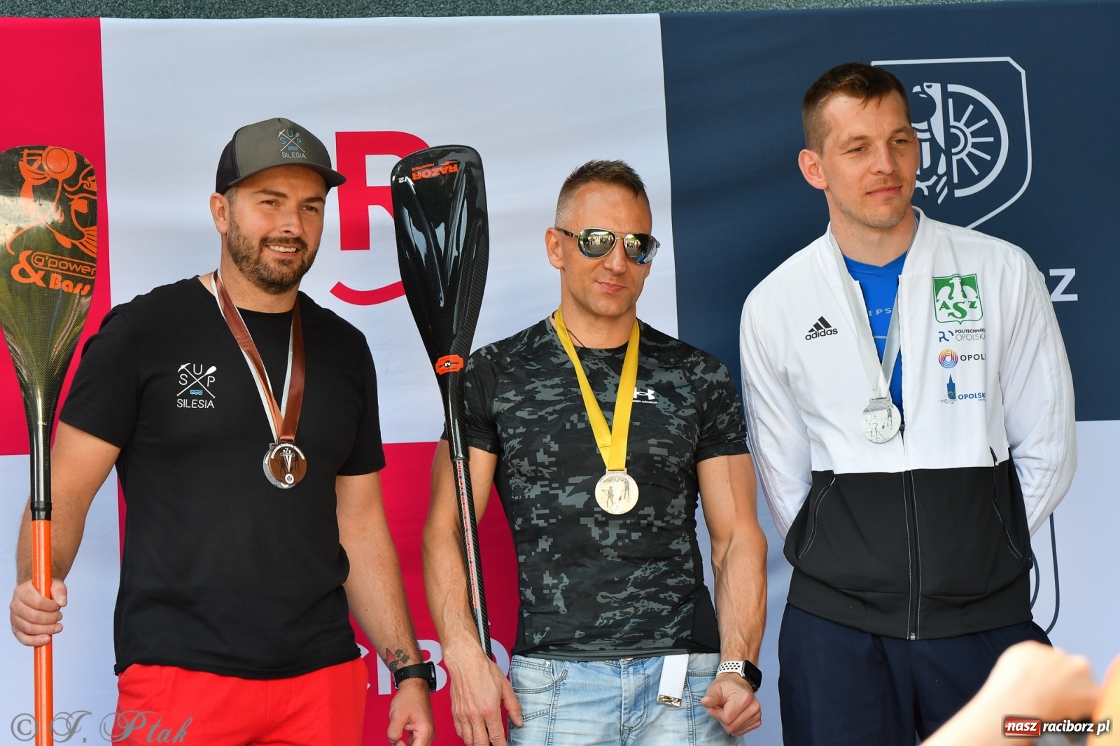 Zdjęcie w galerii na portalu naszraciborz.pl: Racibórz. Wielkie wiosłowanie w parku m. Roth wiadomości z regionu