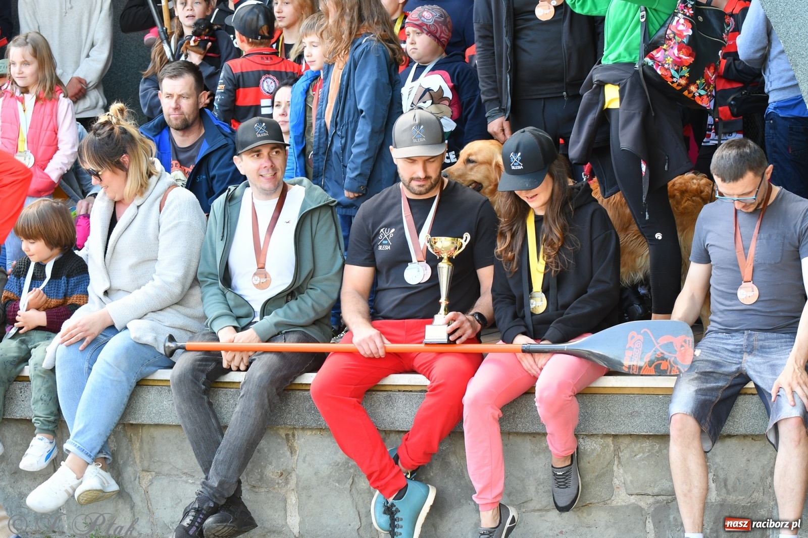 Zdjęcie w galerii na portalu naszraciborz.pl: Racibórz. Wielkie wiosłowanie w parku m. Roth wiadomości z regionu