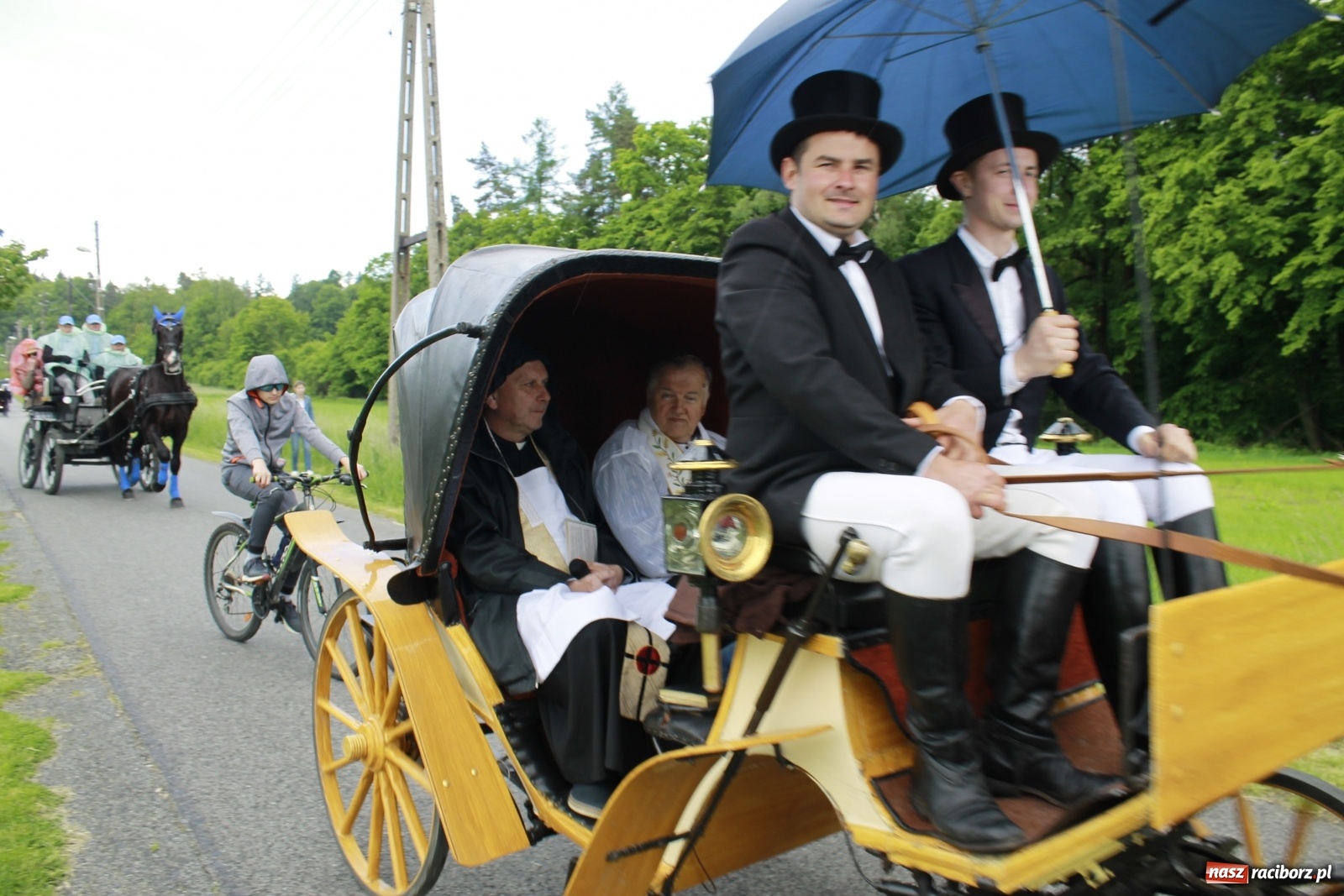 Zdjęcie w galerii na portalu naszraciborz.pl: Brzeska procesja na św. Urbana [FOTO i WIDEO] wiadomości z regionu