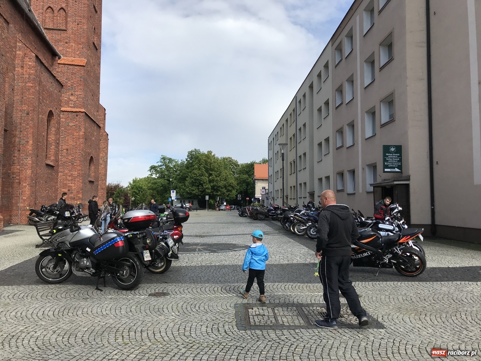 Zdjęcie w galerii na portalu naszraciborz.pl: Święcenie przy wysokich obrotach, czyli motocyklowe rozpoczęcie sezonu 2021 w Raciborzu [FOTO i WIDEO] wiadomości z regionu