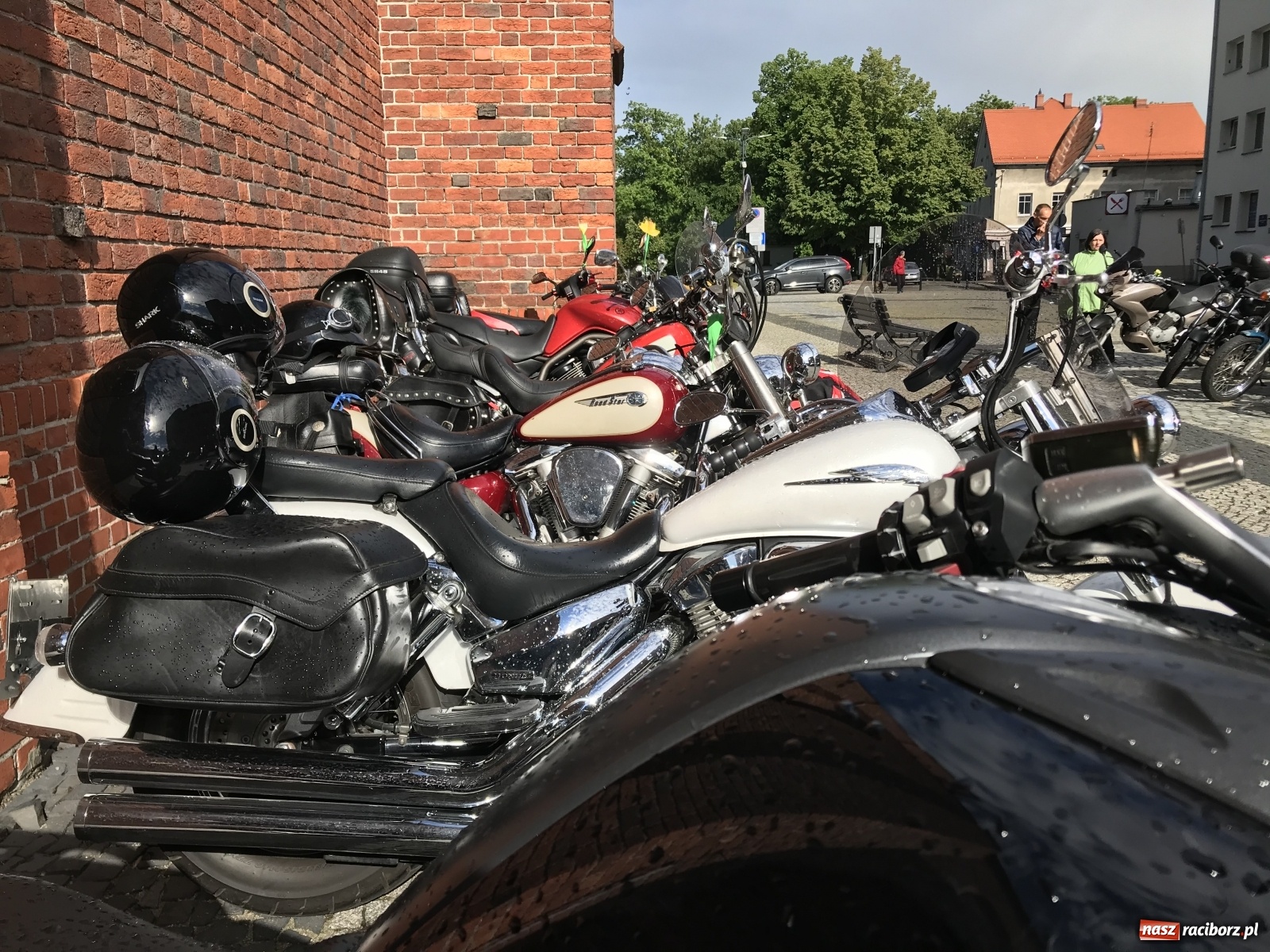 Zdjęcie w galerii na portalu naszraciborz.pl: Święcenie przy wysokich obrotach, czyli motocyklowe rozpoczęcie sezonu 2021 w Raciborzu [FOTO i WIDEO] wiadomości z regionu