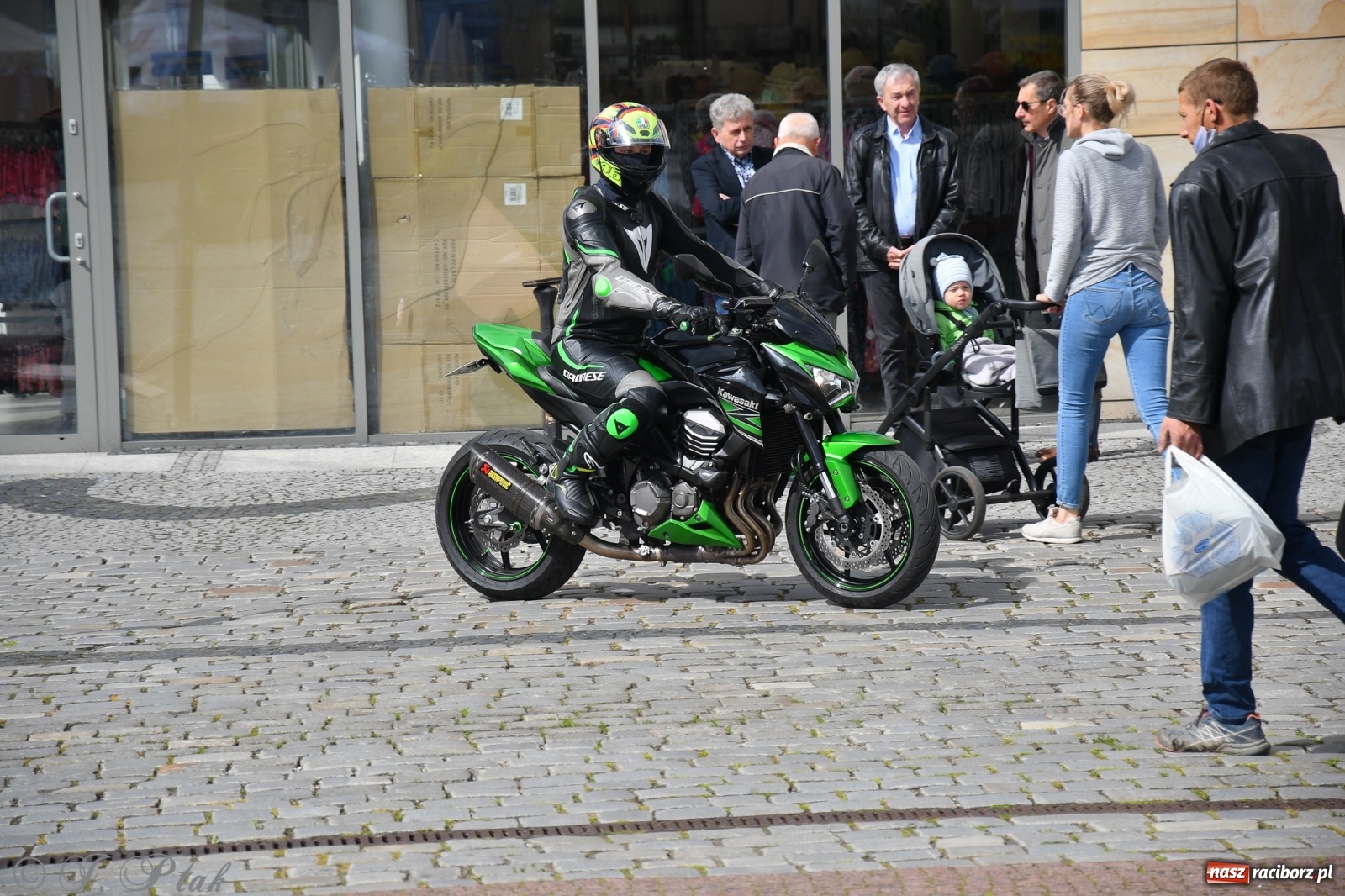 Zdjęcie w galerii na portalu naszraciborz.pl: Święcenie przy wysokich obrotach, czyli motocyklowe rozpoczęcie sezonu 2021 w Raciborzu [FOTO i WIDEO] wiadomości z regionu