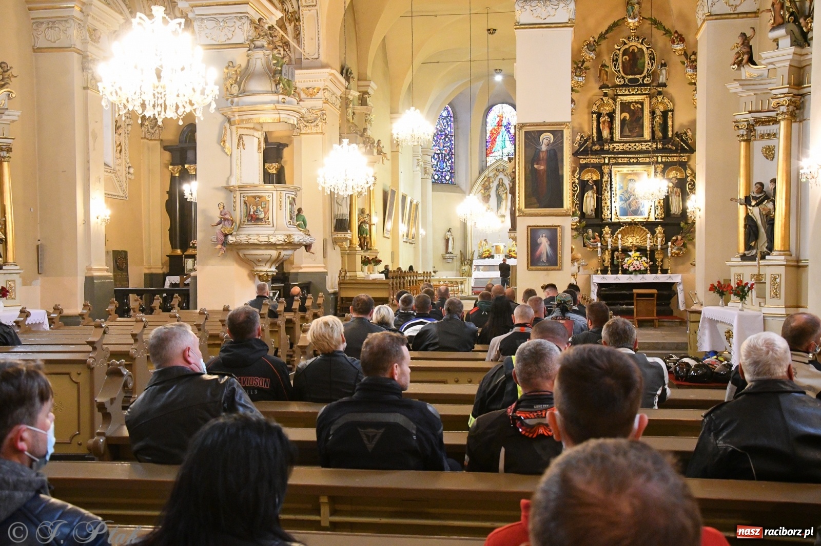 Zdjęcie w galerii na portalu naszraciborz.pl: Święcenie przy wysokich obrotach, czyli motocyklowe rozpoczęcie sezonu 2021 w Raciborzu [FOTO i WIDEO] wiadomości z regionu