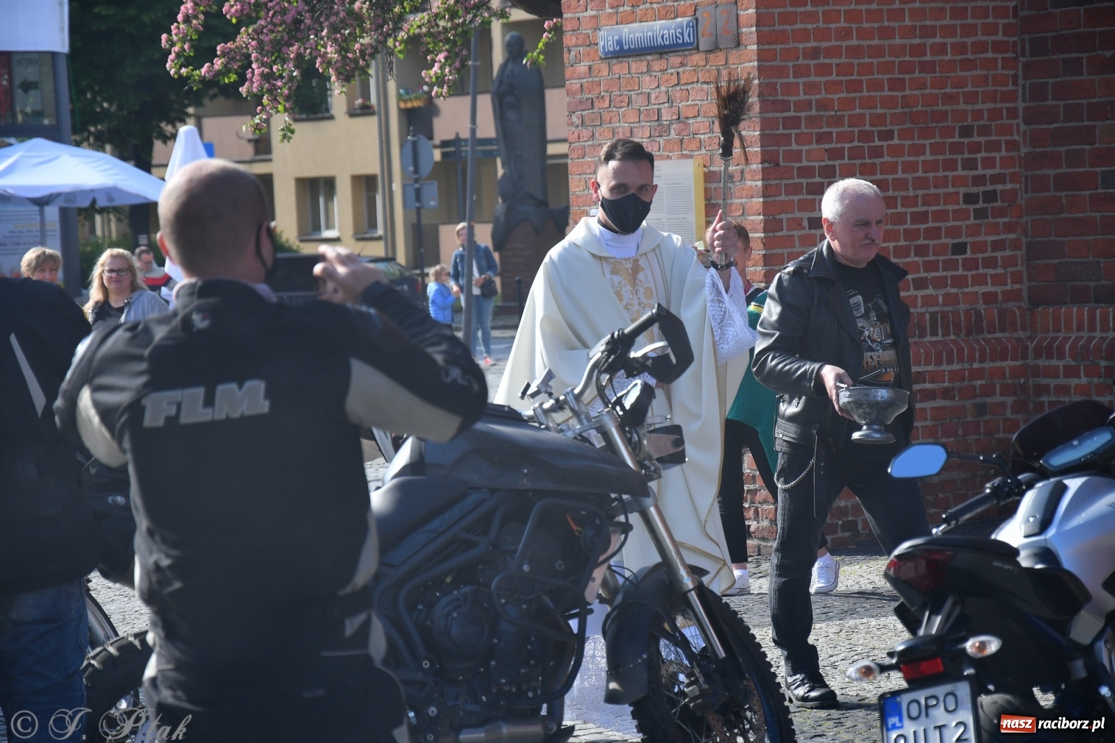 Zdjęcie w galerii na portalu naszraciborz.pl: Święcenie przy wysokich obrotach, czyli motocyklowe rozpoczęcie sezonu 2021 w Raciborzu [FOTO i WIDEO] wiadomości z regionu