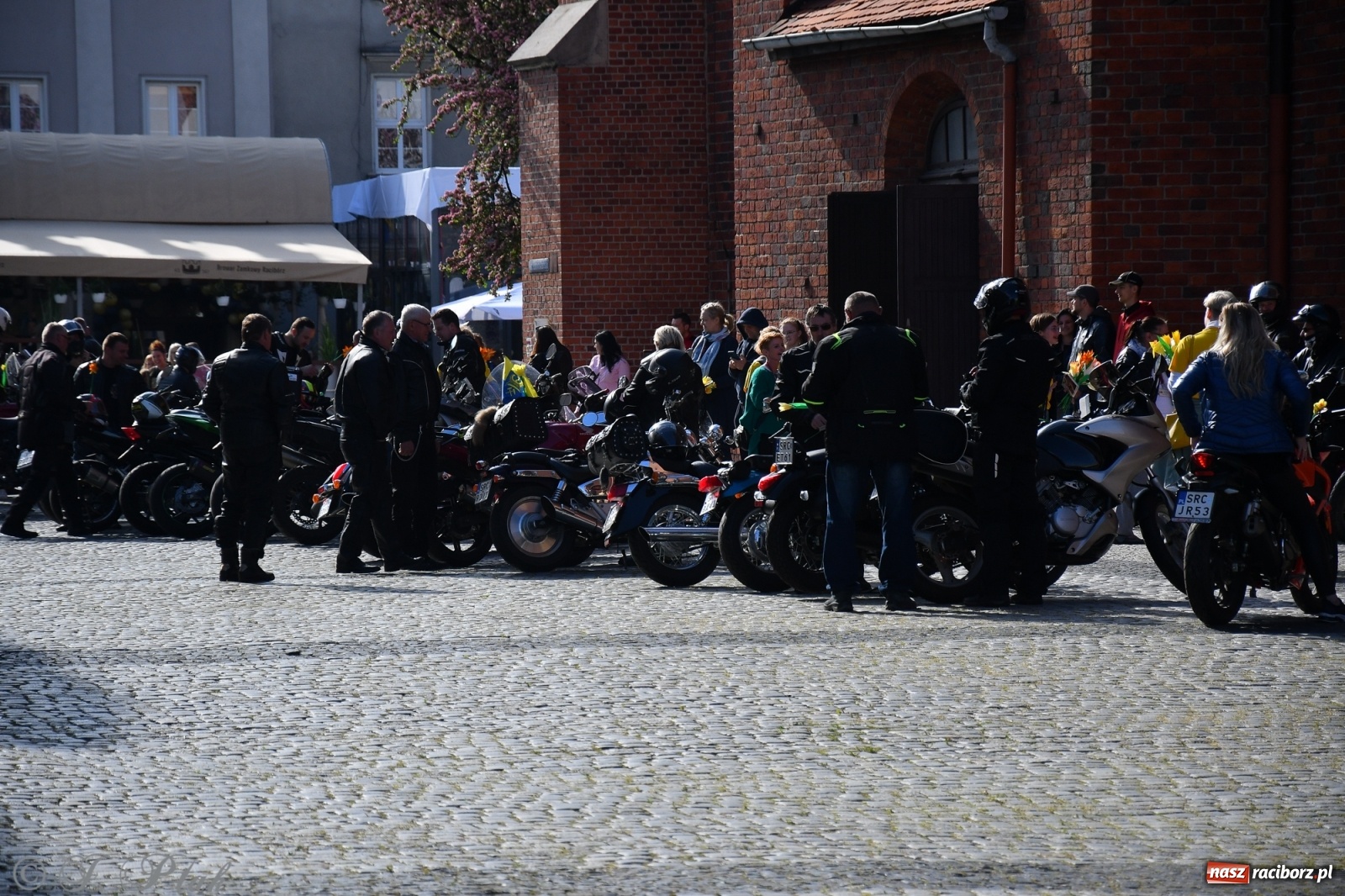 Zdjęcie w galerii na portalu naszraciborz.pl: Święcenie przy wysokich obrotach, czyli motocyklowe rozpoczęcie sezonu 2021 w Raciborzu [FOTO i WIDEO] wiadomości z regionu