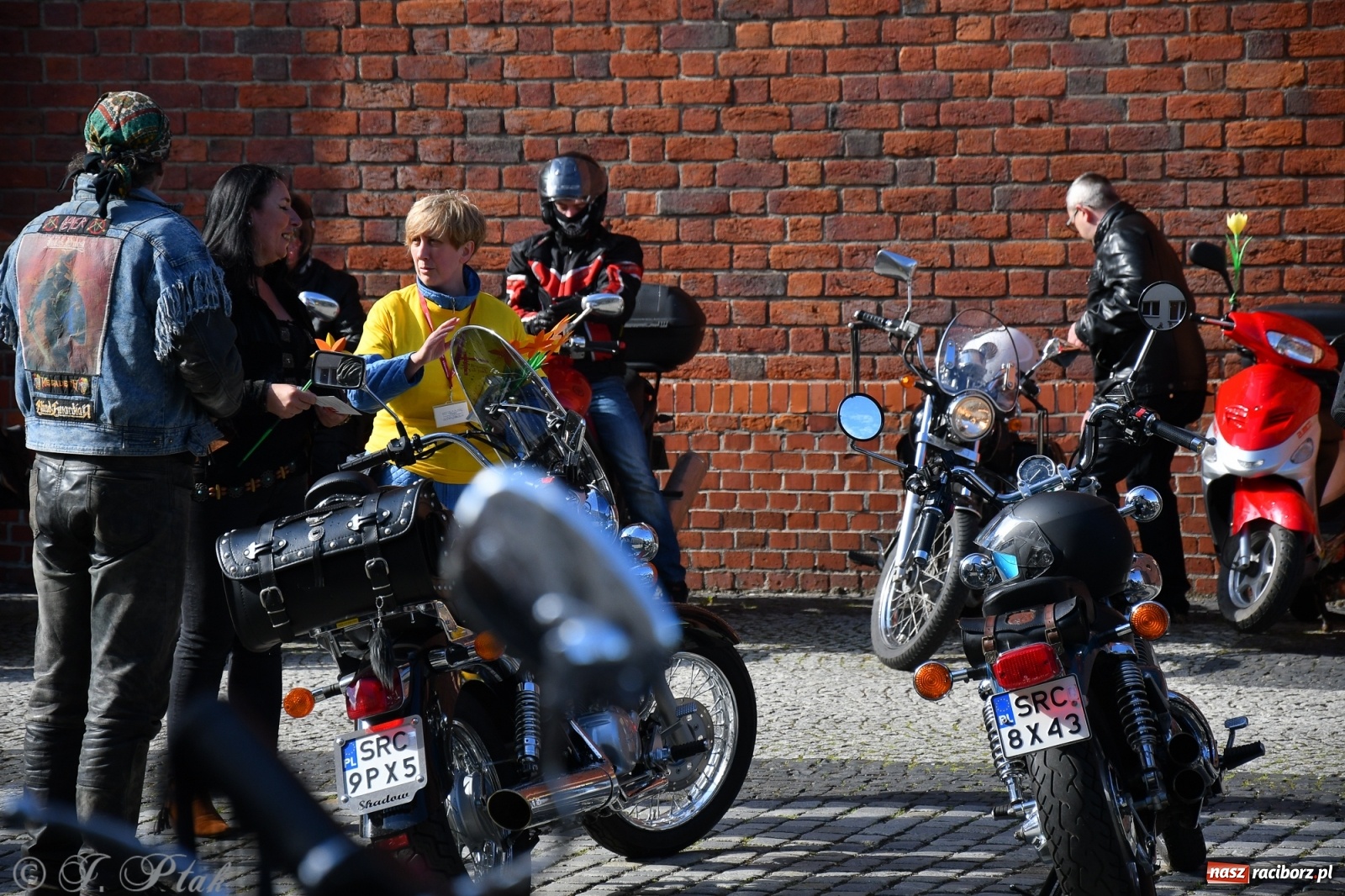 Zdjęcie w galerii na portalu naszraciborz.pl: Święcenie przy wysokich obrotach, czyli motocyklowe rozpoczęcie sezonu 2021 w Raciborzu [FOTO i WIDEO] wiadomości z regionu