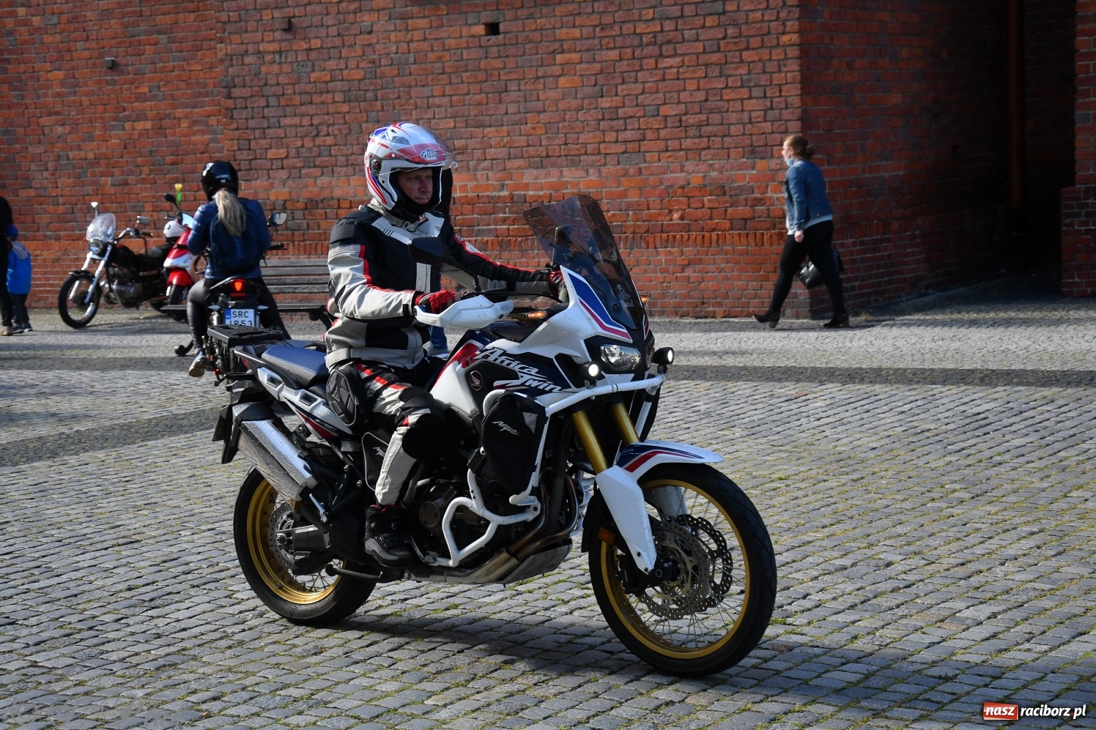 Zdjęcie w galerii na portalu naszraciborz.pl: Święcenie przy wysokich obrotach, czyli motocyklowe rozpoczęcie sezonu 2021 w Raciborzu [FOTO i WIDEO] wiadomości z regionu