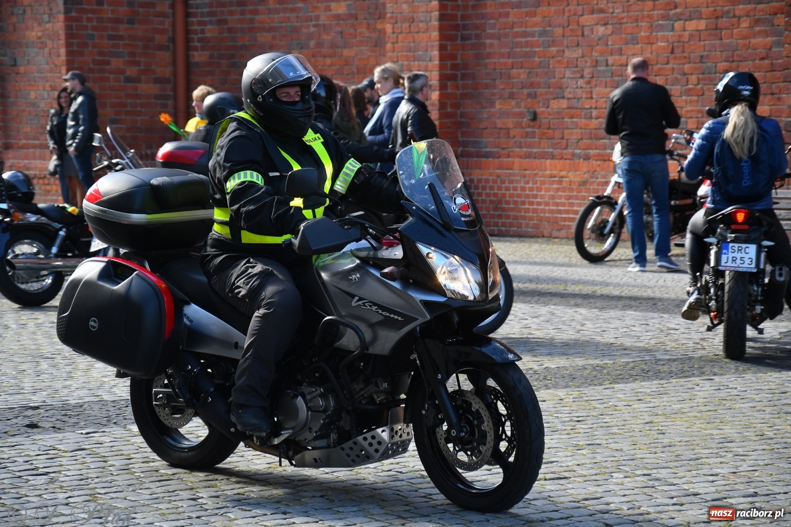 Zdjęcie w galerii na portalu naszraciborz.pl: Święcenie przy wysokich obrotach, czyli motocyklowe rozpoczęcie sezonu 2021 w Raciborzu [FOTO i WIDEO] wiadomości z regionu