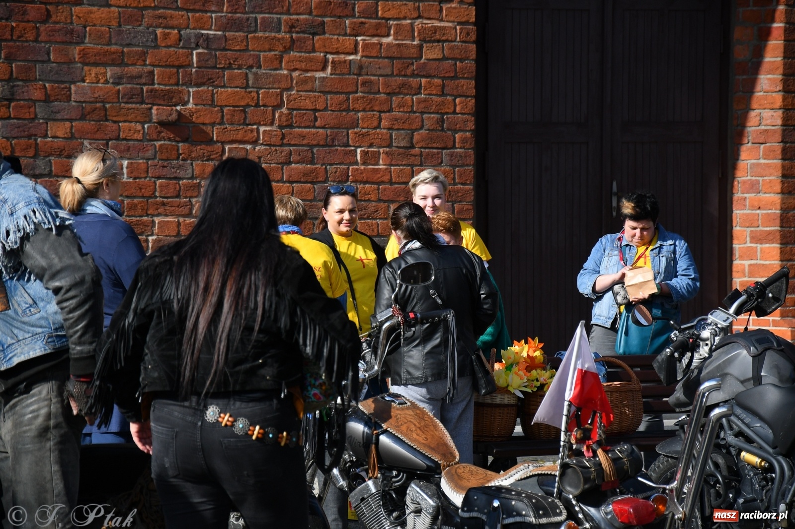 Zdjęcie w galerii na portalu naszraciborz.pl: Święcenie przy wysokich obrotach, czyli motocyklowe rozpoczęcie sezonu 2021 w Raciborzu [FOTO i WIDEO] wiadomości z regionu