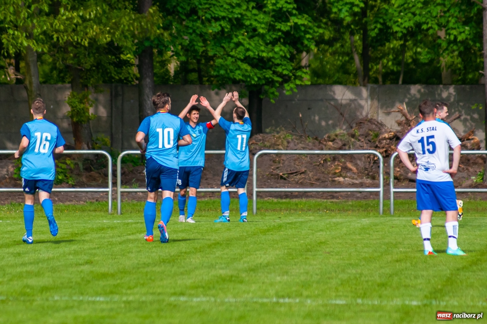 Zdjęcie w galerii na portalu naszraciborz.pl: Gminne derby dla rudzkiego Buku [FOTO] wiadomości z regionu