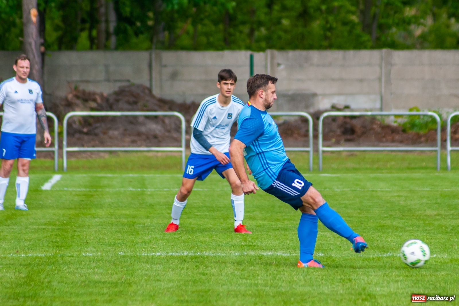 Zdjęcie w galerii na portalu naszraciborz.pl: Gminne derby dla rudzkiego Buku [FOTO] wiadomości z regionu