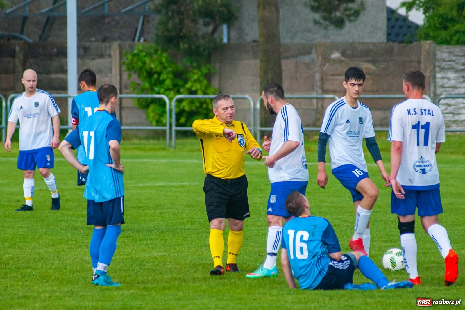 Zdjęcie w galerii na portalu naszraciborz.pl: Gminne derby dla rudzkiego Buku [FOTO] wiadomości z regionu