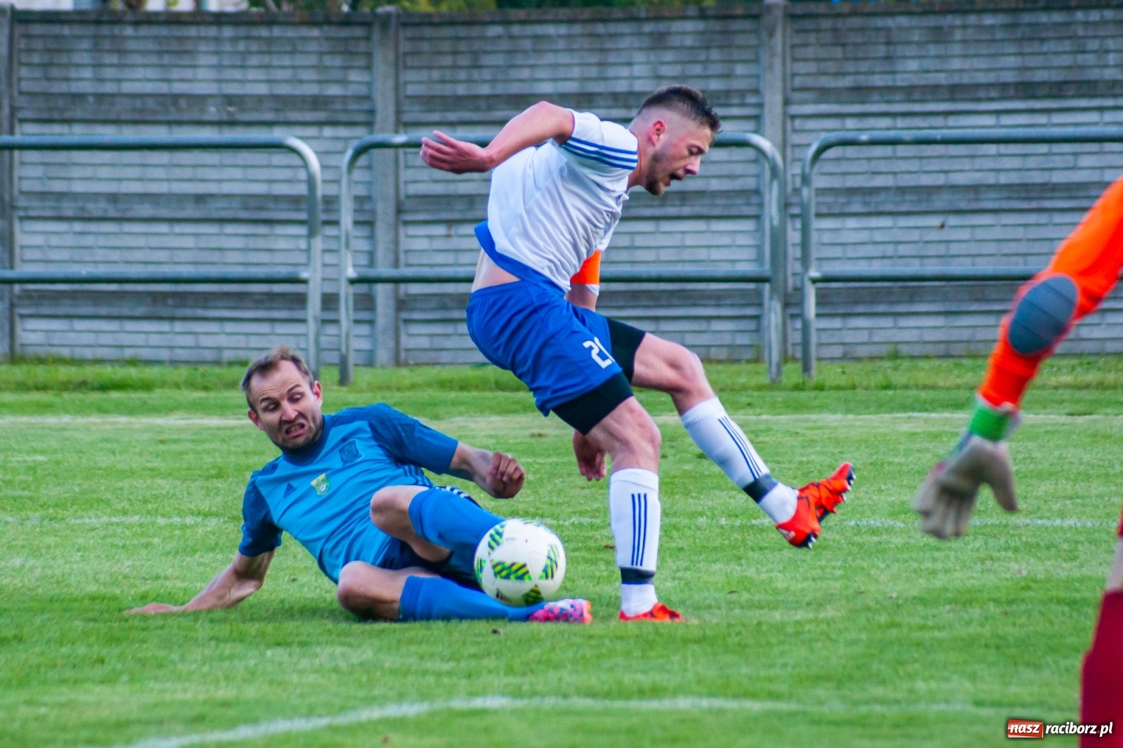 Zdjęcie w galerii na portalu naszraciborz.pl: Gminne derby dla rudzkiego Buku [FOTO] wiadomości z regionu