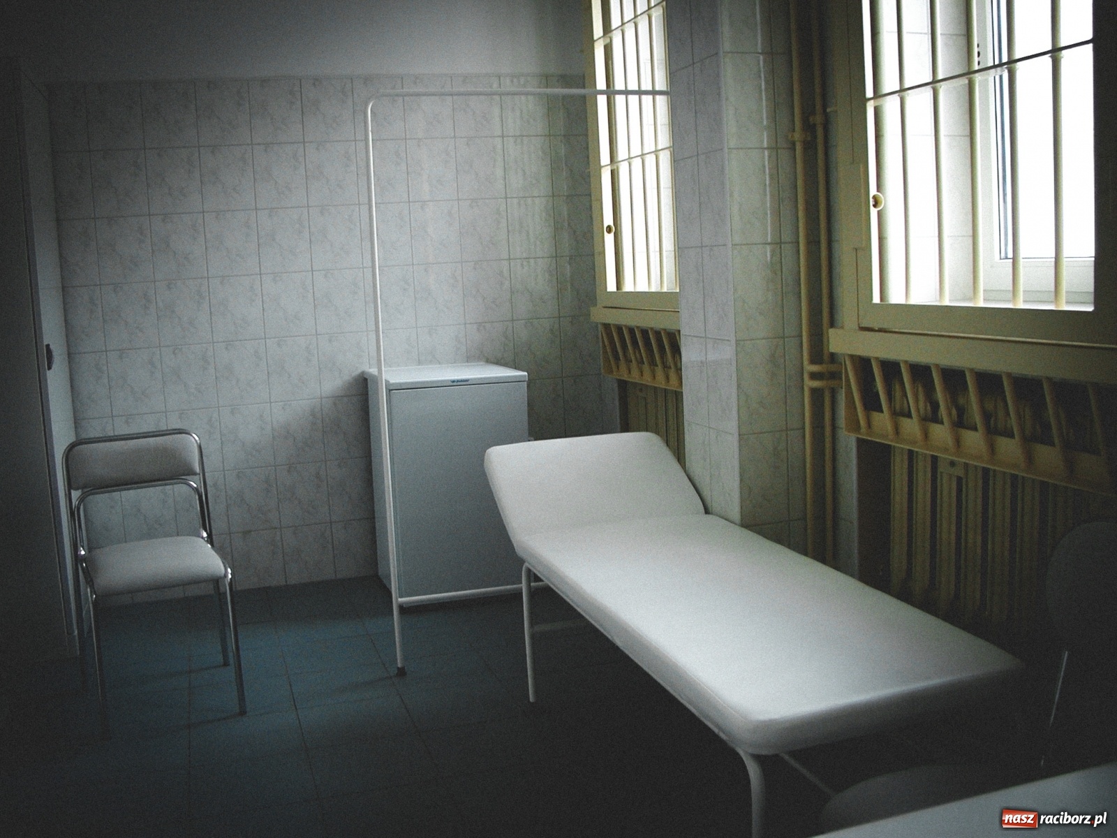 Zdjęcie w galerii na portalu naszraciborz.pl: Zabójca 11-latka z Katowic trafił do ZK Racibórz. Tak go przywitano w areszcie! [FOTO i WIDEO] wiadomości z regionu