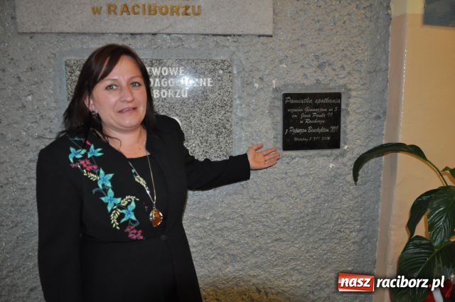 Zdjęcie w galerii na portalu naszraciborz.pl: W Gimnazjum nr 5 podwójne święto wiadomości z regionu