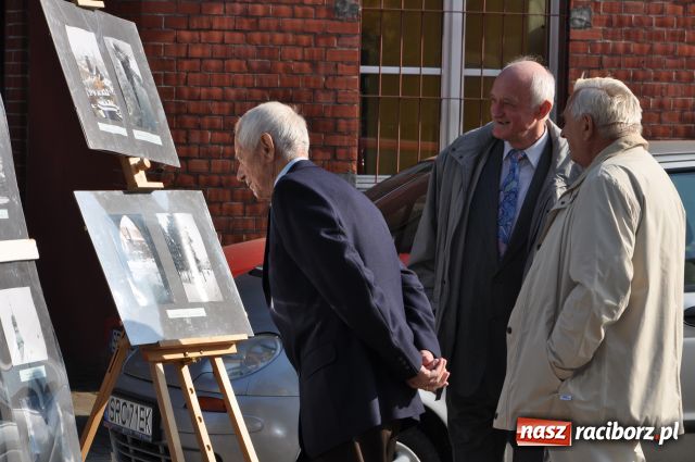 Zdjęcie w galerii na portalu naszraciborz.pl: W Gimnazjum nr 5 podwójne święto wiadomości z regionu