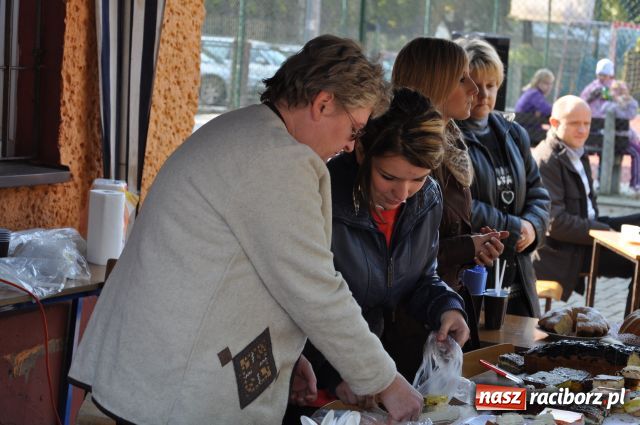 Zdjęcie w galerii na portalu naszraciborz.pl: W Gimnazjum nr 5 podwójne święto wiadomości z regionu