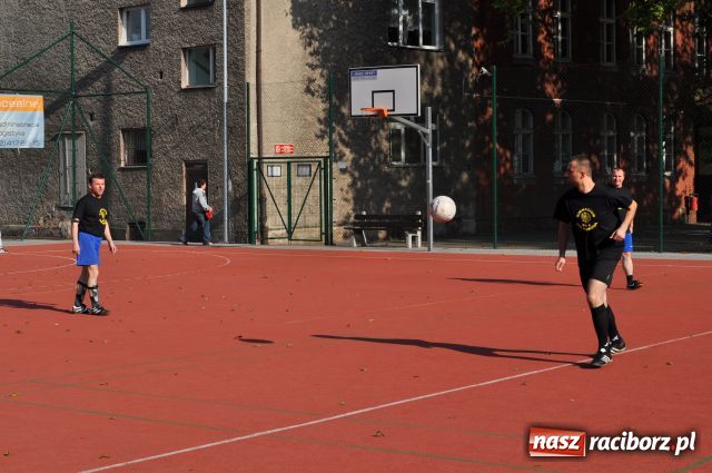 Zdjęcie w galerii na portalu naszraciborz.pl: W Gimnazjum nr 5 podwójne święto wiadomości z regionu