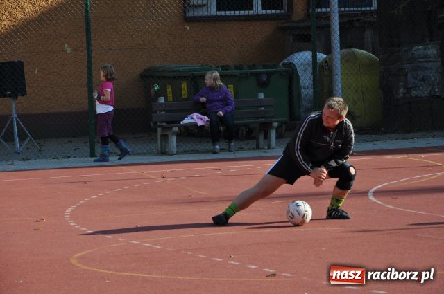 Zdjęcie w galerii na portalu naszraciborz.pl: W Gimnazjum nr 5 podwójne święto wiadomości z regionu