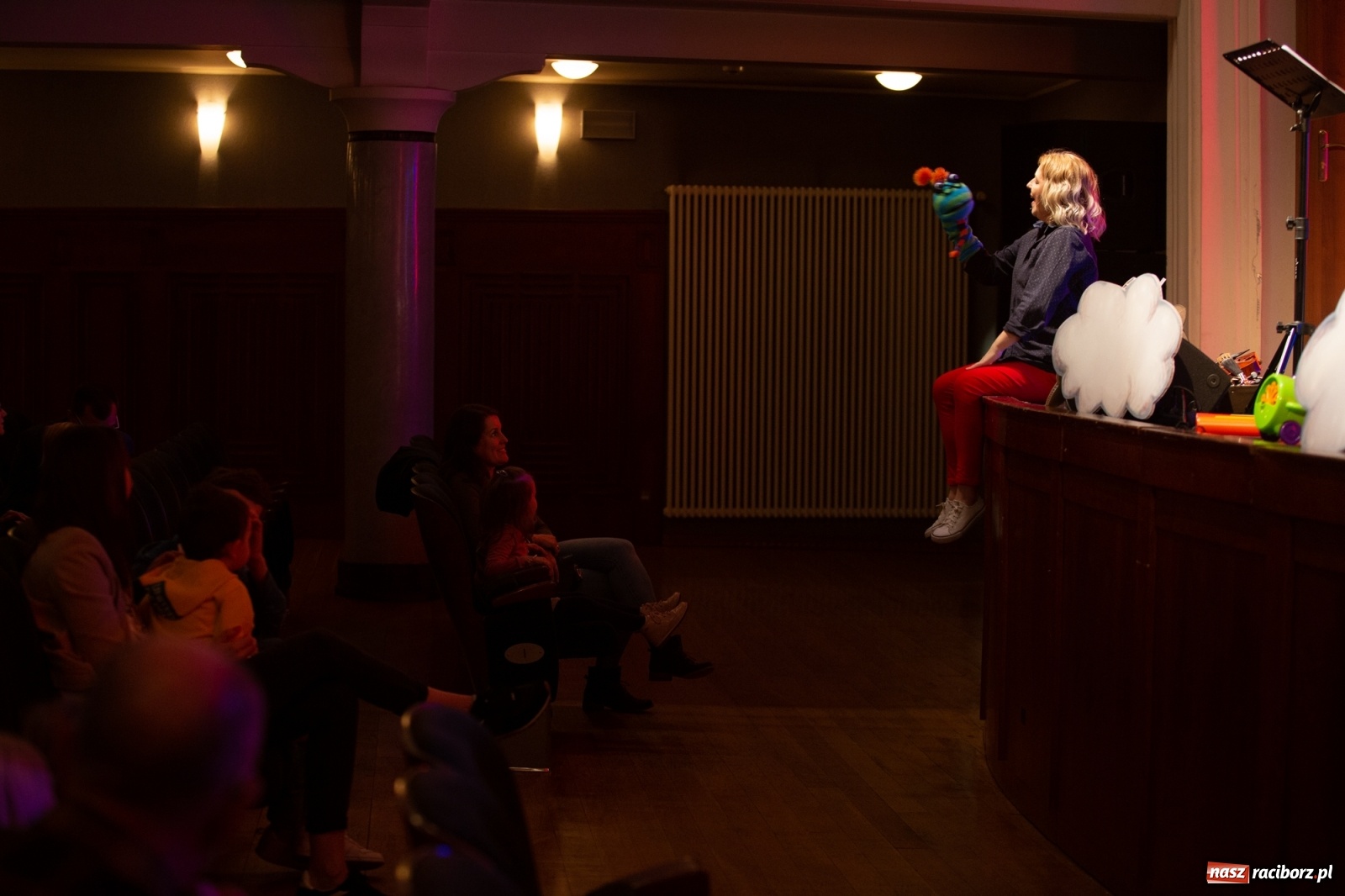 Zdjęcie w galerii na portalu naszraciborz.pl: Maluchy w krainie dźwięku. Popołudniowe spotkanie z muzyką w RCK wiadomości z regionu