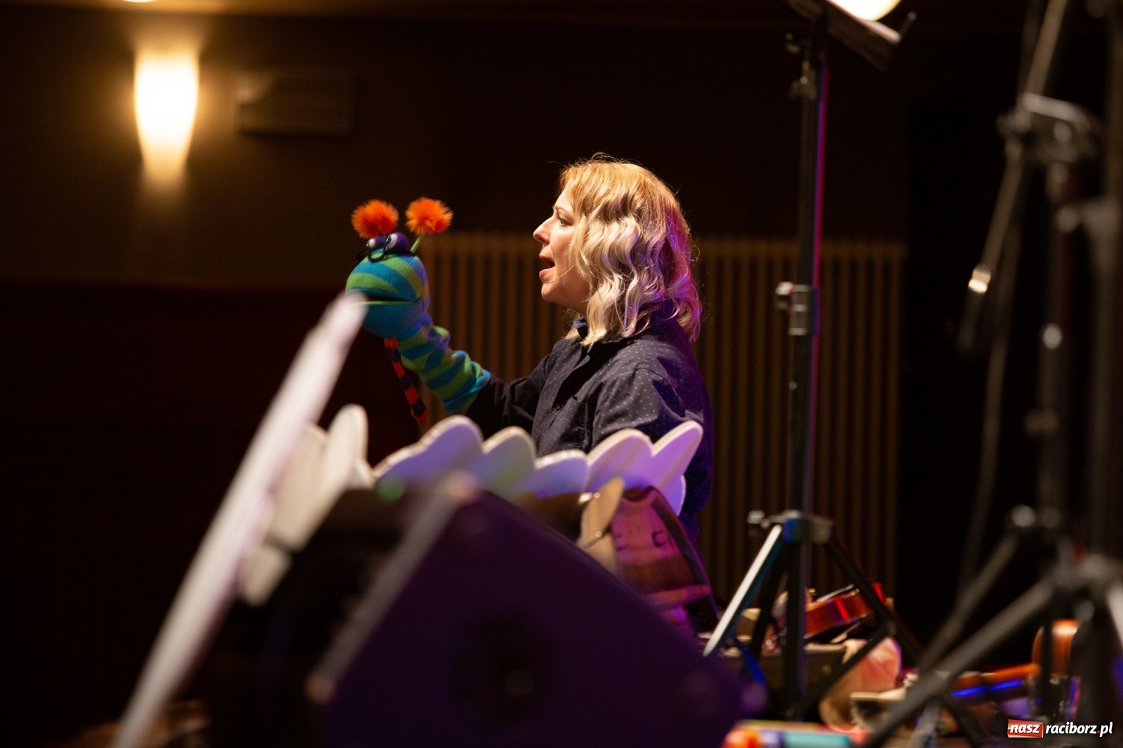 Zdjęcie w galerii na portalu naszraciborz.pl: Maluchy w krainie dźwięku. Popołudniowe spotkanie z muzyką w RCK wiadomości z regionu