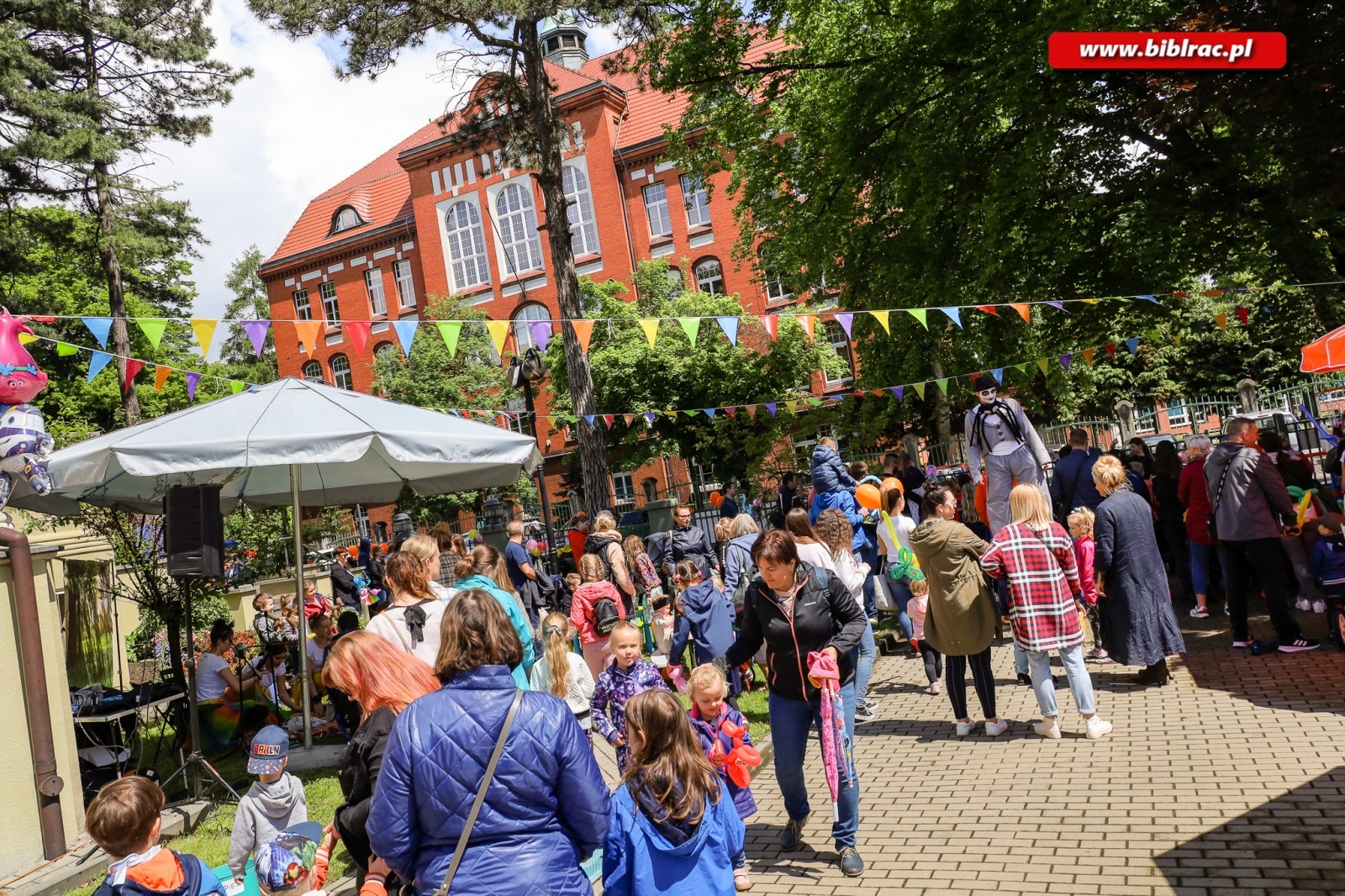 Zdjęcie w galerii na portalu naszraciborz.pl: Raciborzanie bawili się na II Pikniku Integracyjnym wiadomości z regionu