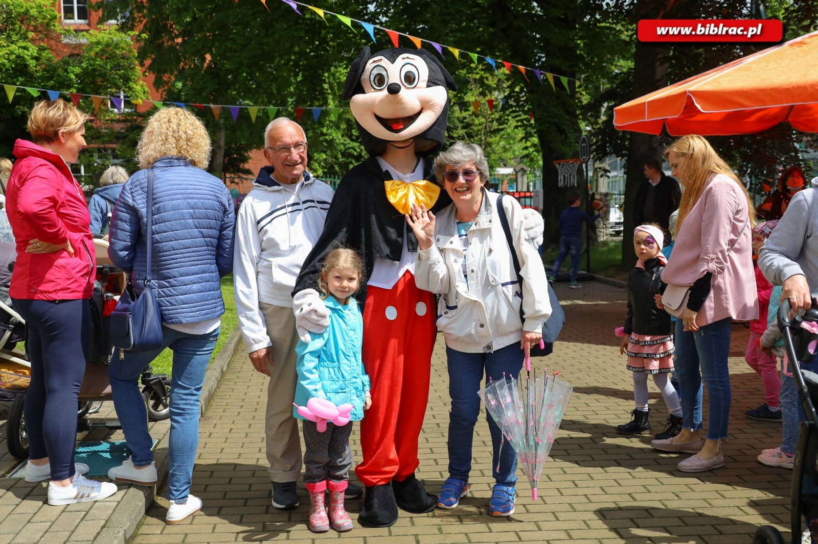 Zdjęcie w galerii na portalu naszraciborz.pl: Raciborzanie bawili się na II Pikniku Integracyjnym wiadomości z regionu