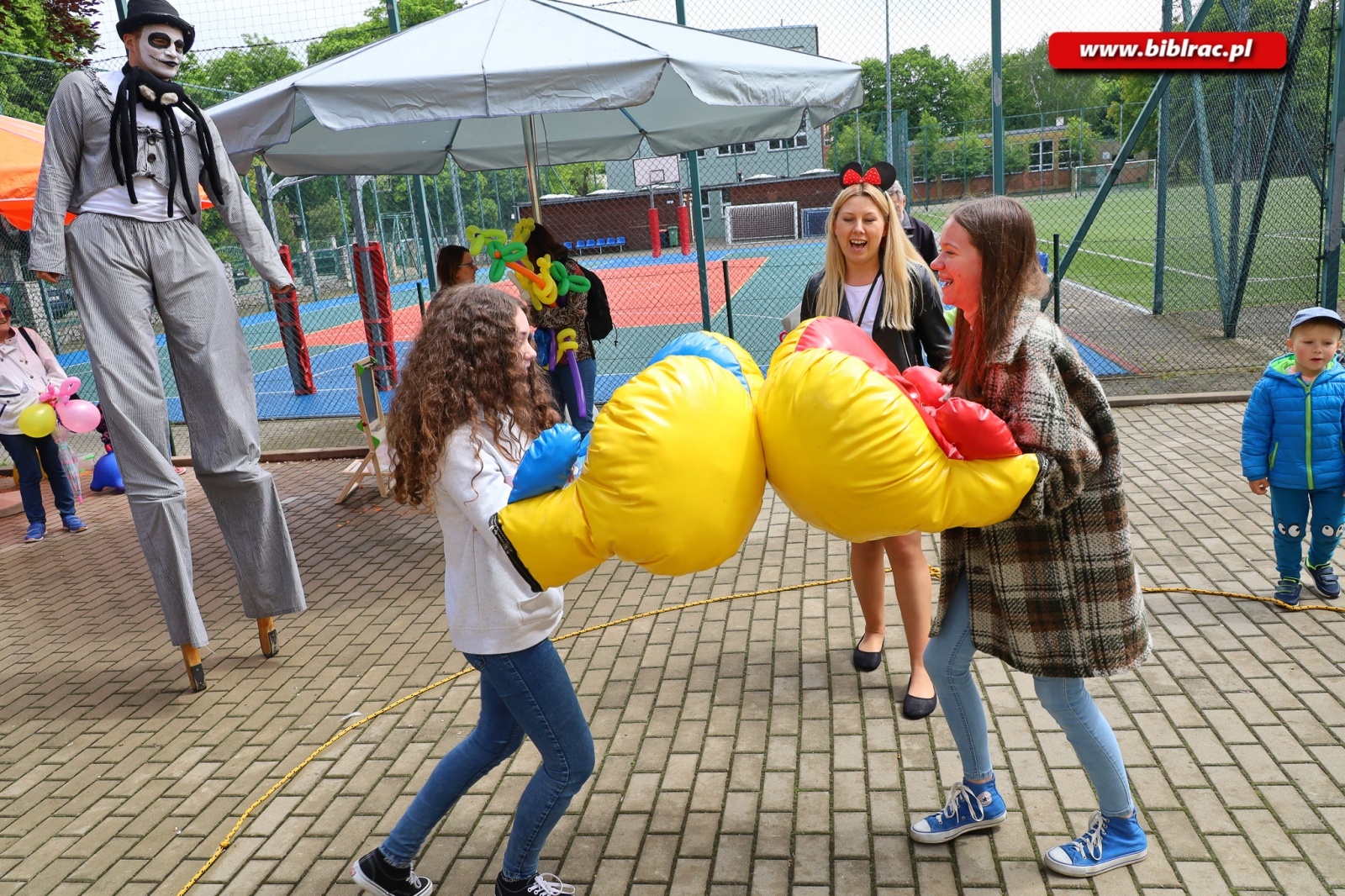 Zdjęcie w galerii na portalu naszraciborz.pl: Raciborzanie bawili się na II Pikniku Integracyjnym wiadomości z regionu