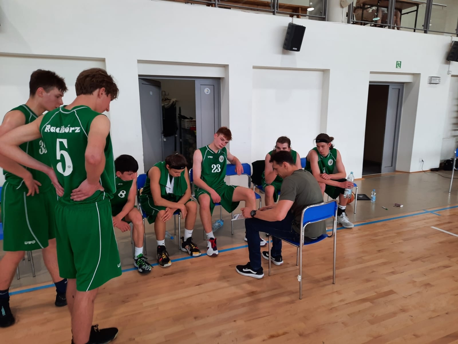 Zdjęcie w galerii na portalu naszraciborz.pl: Koszykarze MiniBasketball U17 wciąż niezwyciężeni wiadomości z regionu