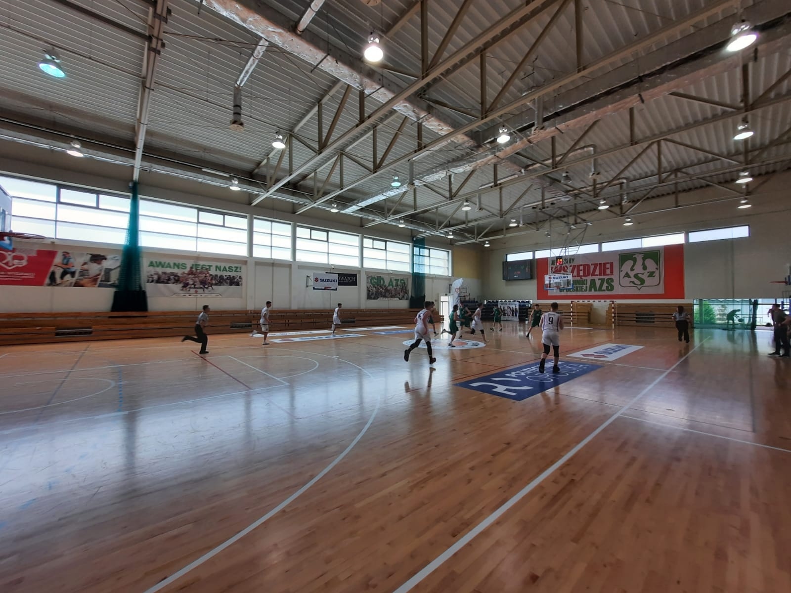 Zdjęcie w galerii na portalu naszraciborz.pl: Koszykarze MiniBasketball U17 wciąż niezwyciężeni wiadomości z regionu